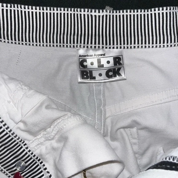 American Apparel Color Block High-Waisted Shorts in Black and White, size 26/27 - Picture 3 of 4